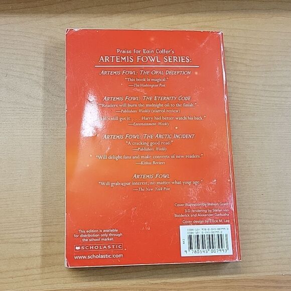 5 Artemis Fowl series books - Picture 7 of 9